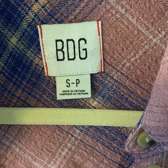 Urban Outfitters BDG Small Women's Plaid Button-Down Shirt EUC - Picture 2 of 5